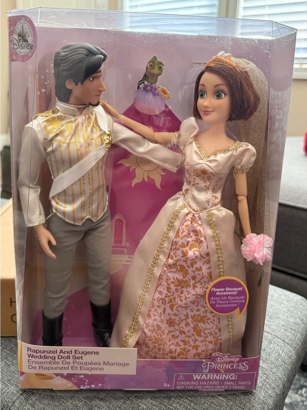 Disney Store Princess Rapunzel and Eugene Wedding Doll 12in Set Tangled Flynn